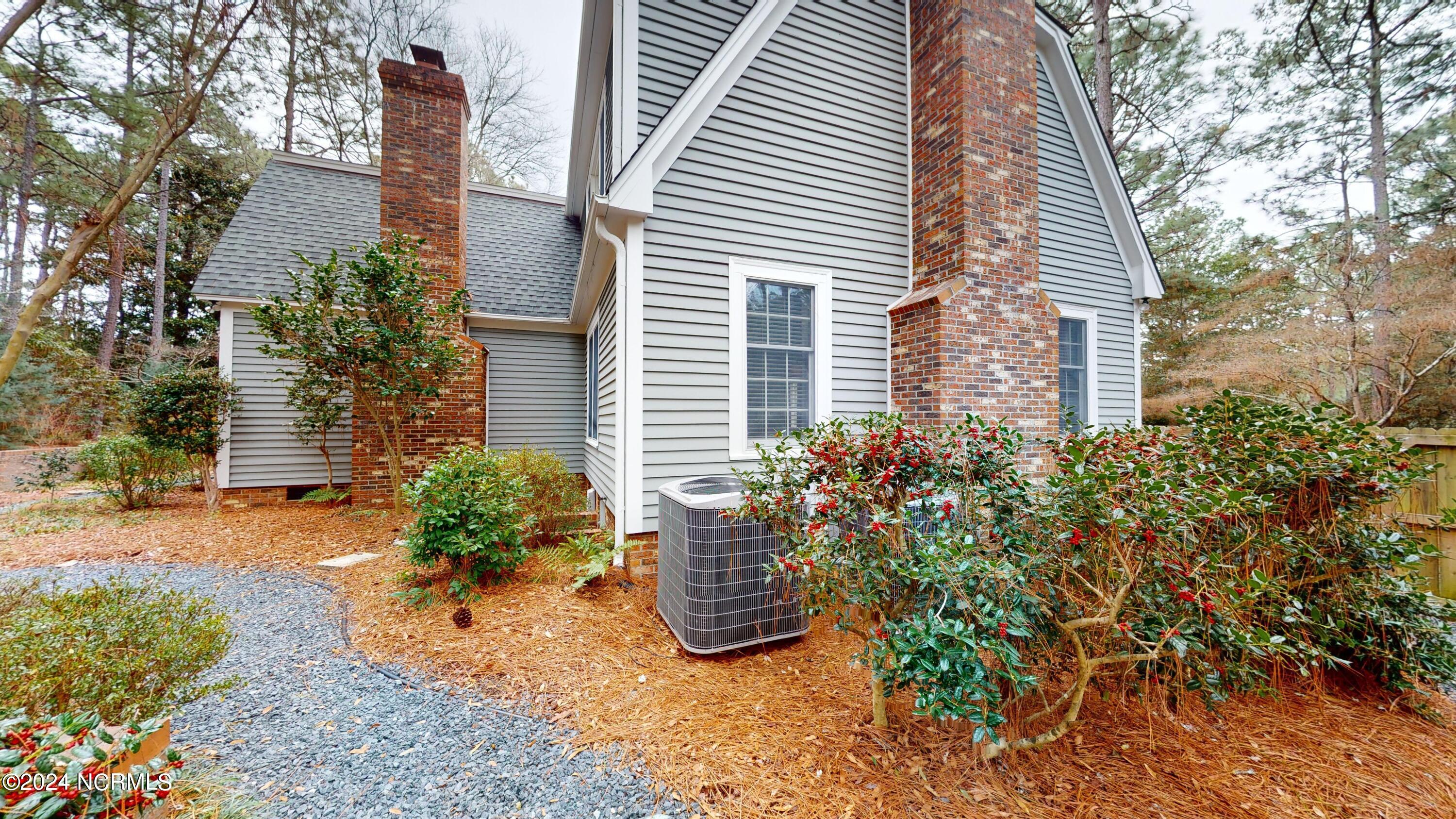 25 Red Fox Run Pinehurst, NC 28374 - Photo 67 of 81 Left side exterior