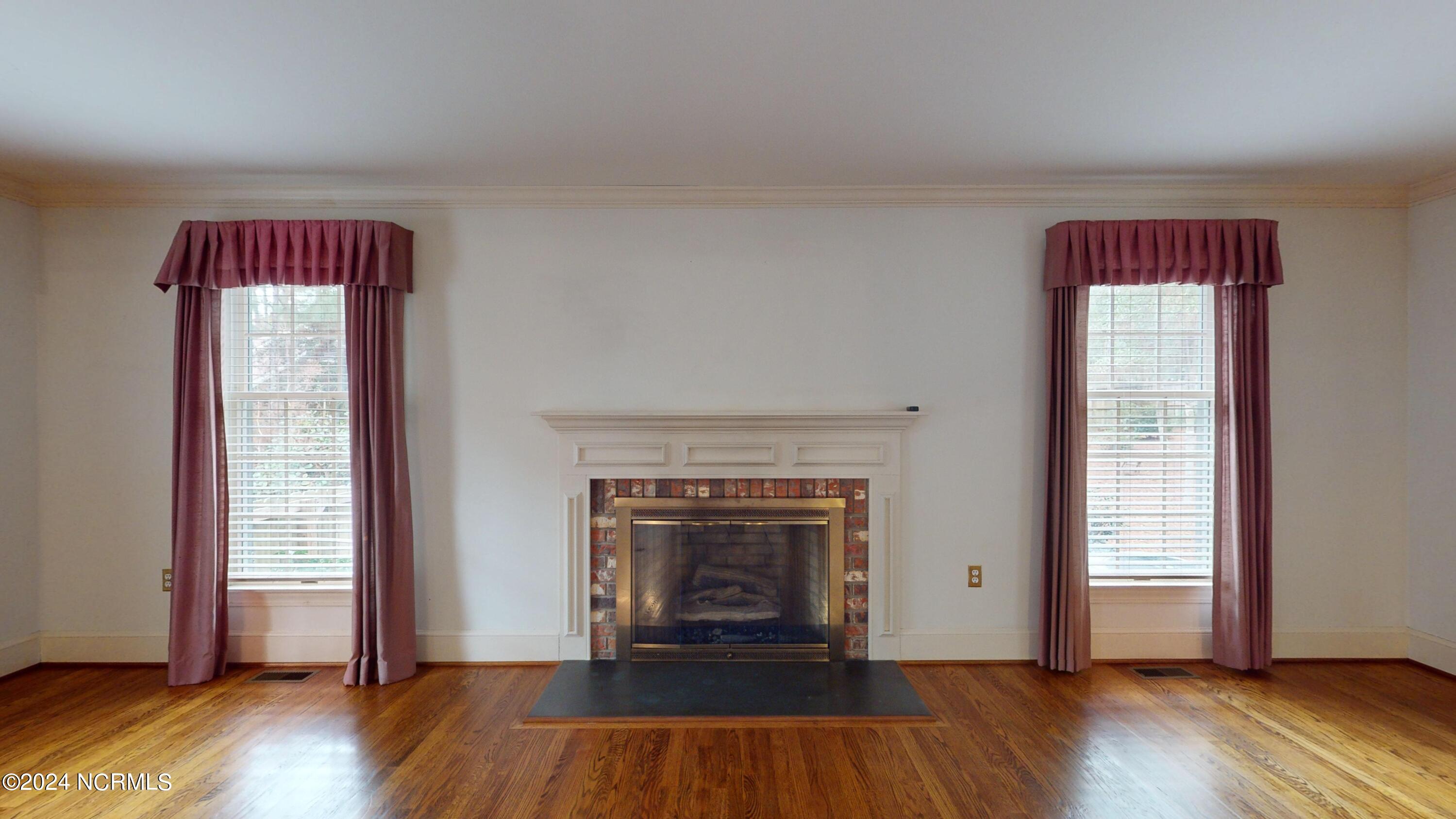 25 Red Fox Run Pinehurst, NC 28374 - Photo 10 of 81 Masonry FPL