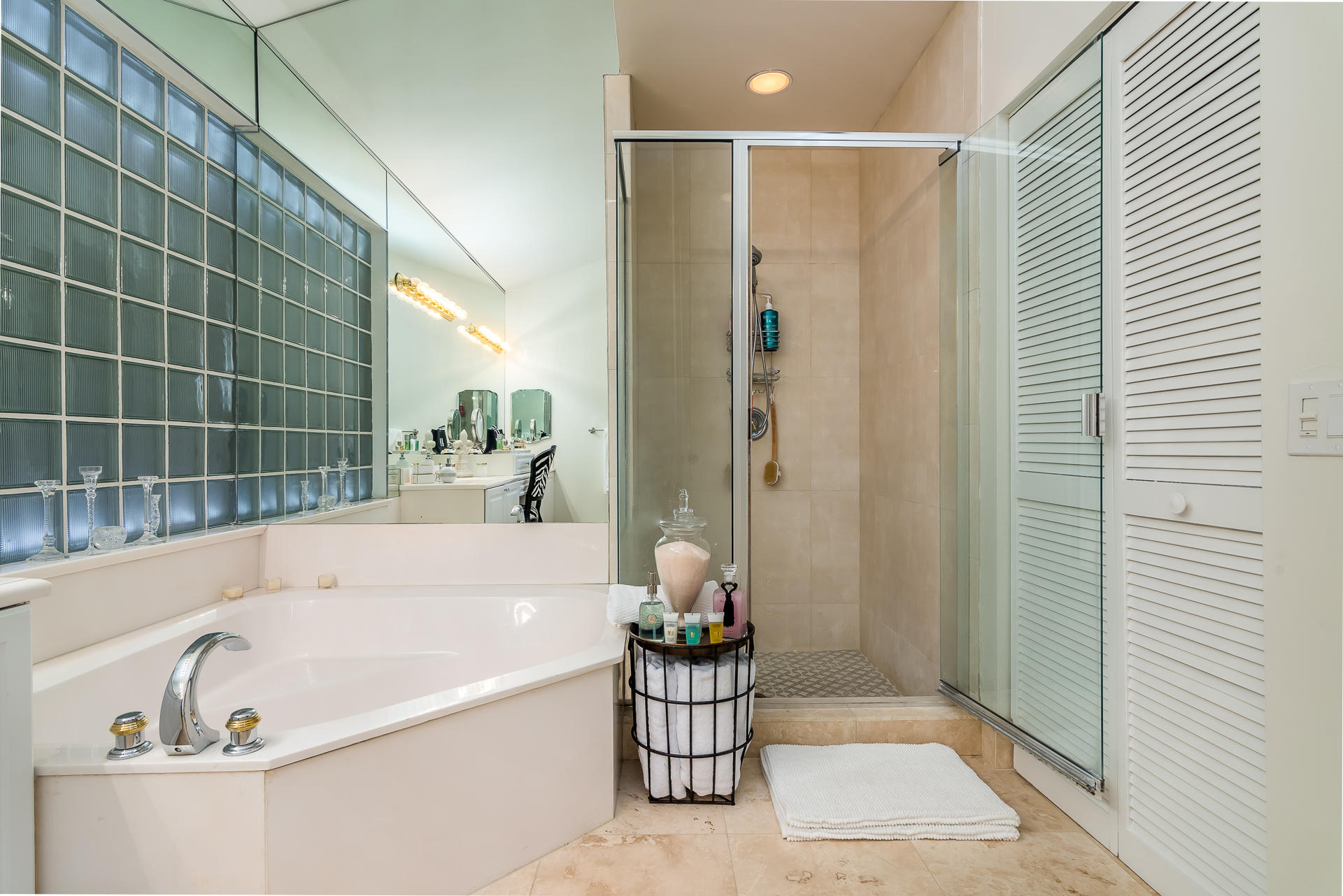 6613 Hampton Circle Boca Raton, FL 33496 - Photo 34 of 44 photo-15