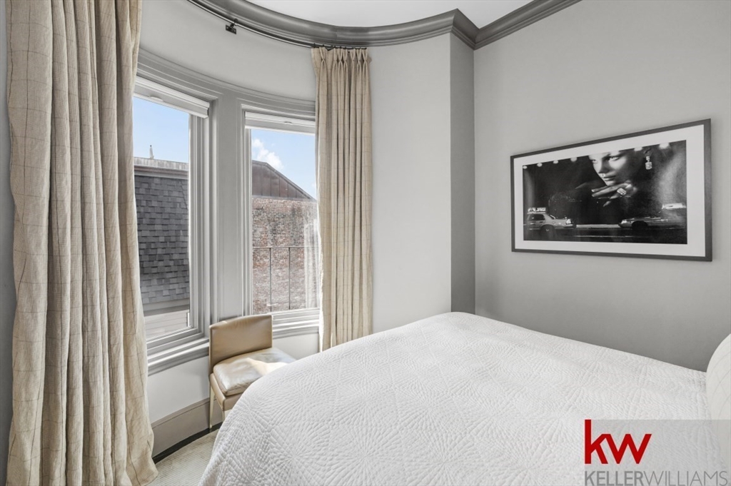 51 Beacon Street, Unit 4 Boston, MA 02108 - Photo 30 of 34