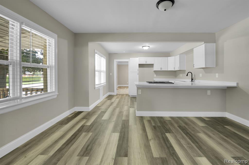 17724 Martin Road Roseville, MI 48066 - Photo 9 of 32 Gallery Image 9