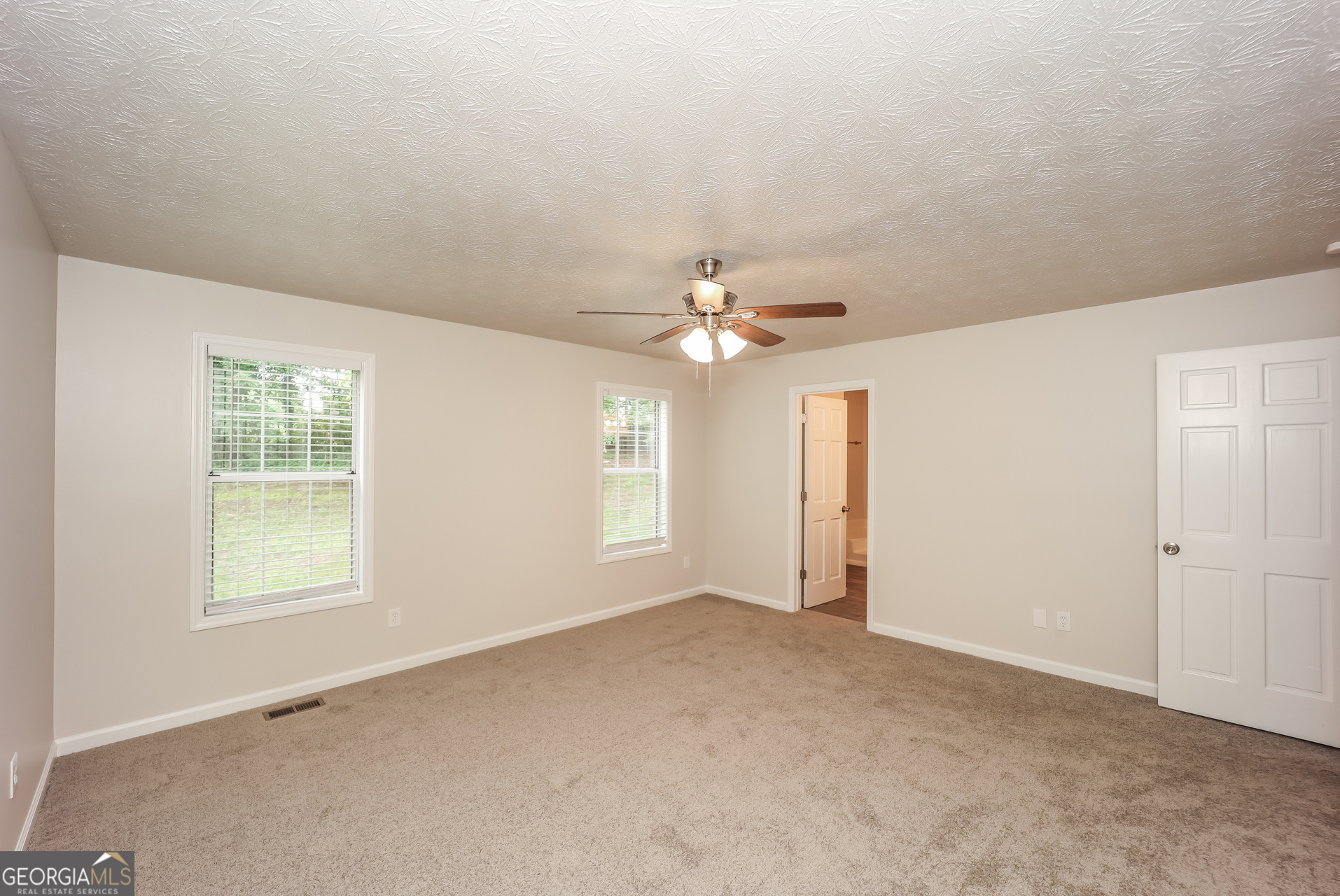 1056 Whistle Drive Austell, GA 30106 - Photo 11 of 17