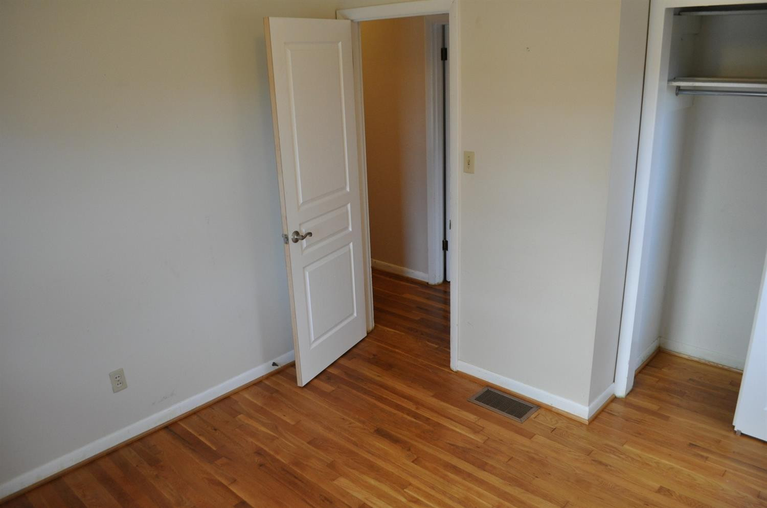 917 Honeysuckle Road Lexington, KY 40504 - Photo 13 of 22 Photo 13
