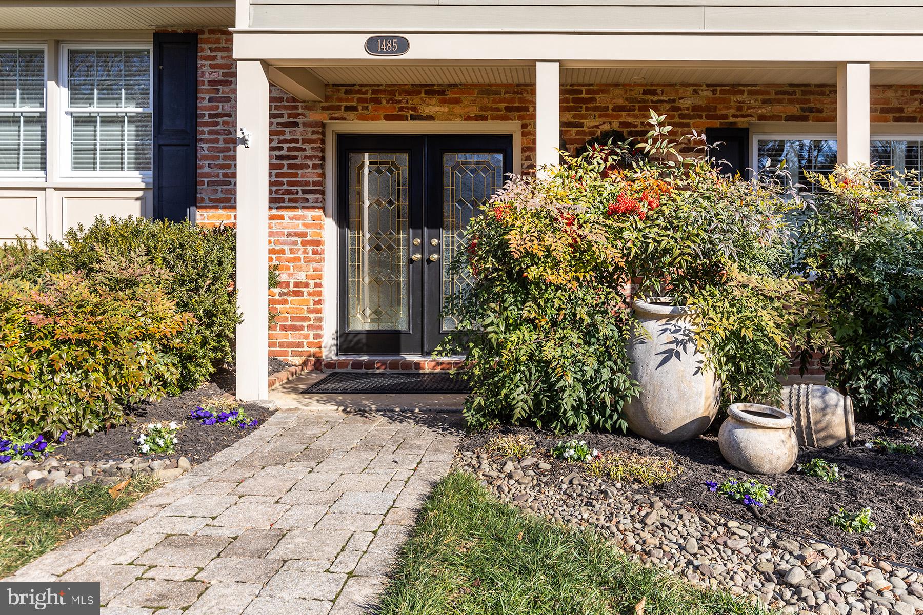 1485 Grandview Road Arnold, MD 21012 - Photo 4 of 50 Sheltered Front Entrance