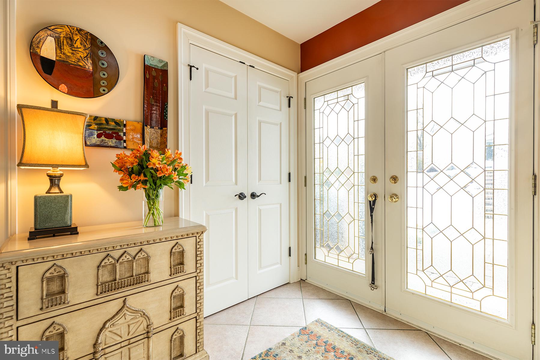 1485 Grandview Road Arnold, MD 21012 - Photo 5 of 50 Gracious Entrance