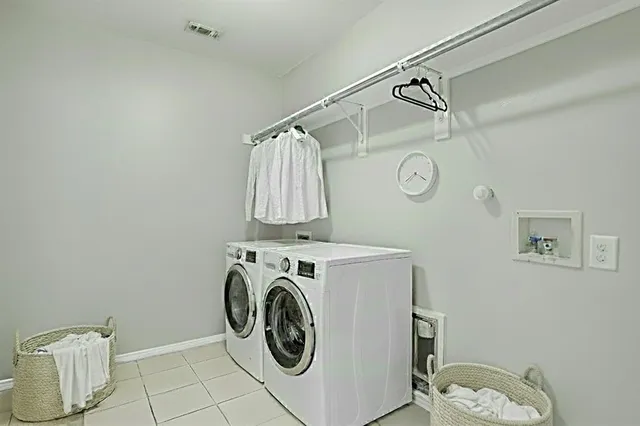 $2,775 | 10633 Lipan Trail, Fort Worth, TX 76108