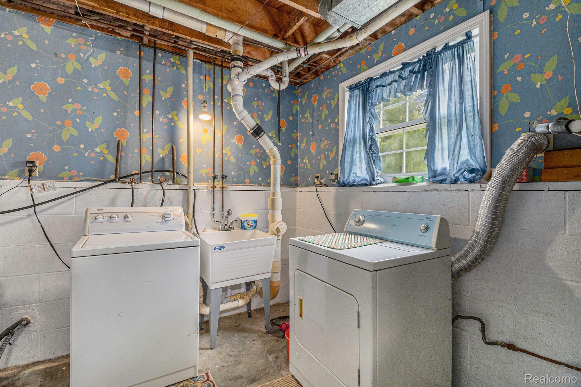 12962 South New Lothrop Road Byron, MI 48418 - Photo 32 of 42 Gallery Image 32