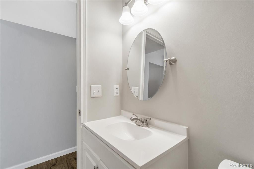 1177 Pine Ridge Court, Unit 135 Rochester Hills, MI 48306 - Photo 17 of 41