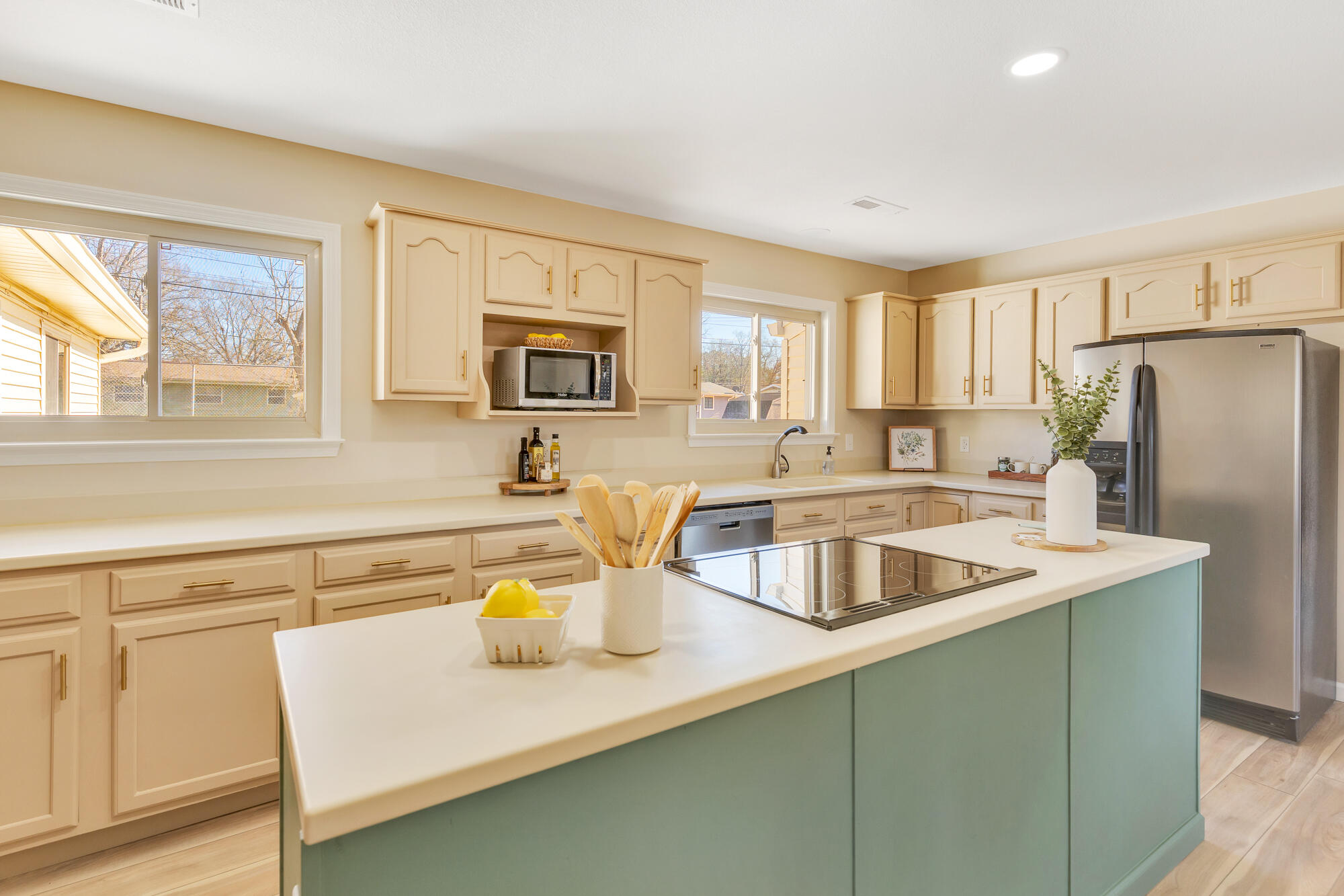 1612 Sunray Drive Chattanooga, TN 37412 - Photo 11 of 37 1612-Sunray-Dr-MLS-Photos-23