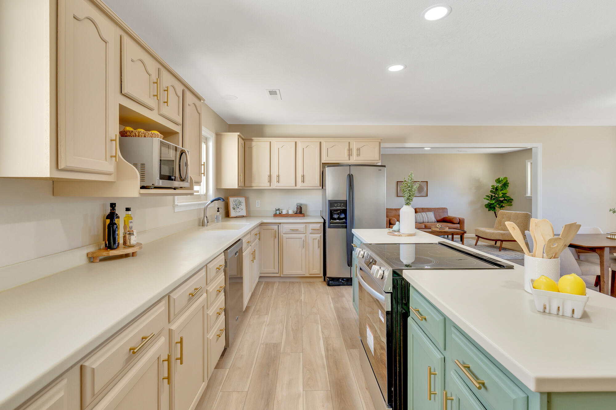 1612 Sunray Drive Chattanooga, TN 37412 - Photo 12 of 37 1612-Sunray-Dr-MLS-Photos-22