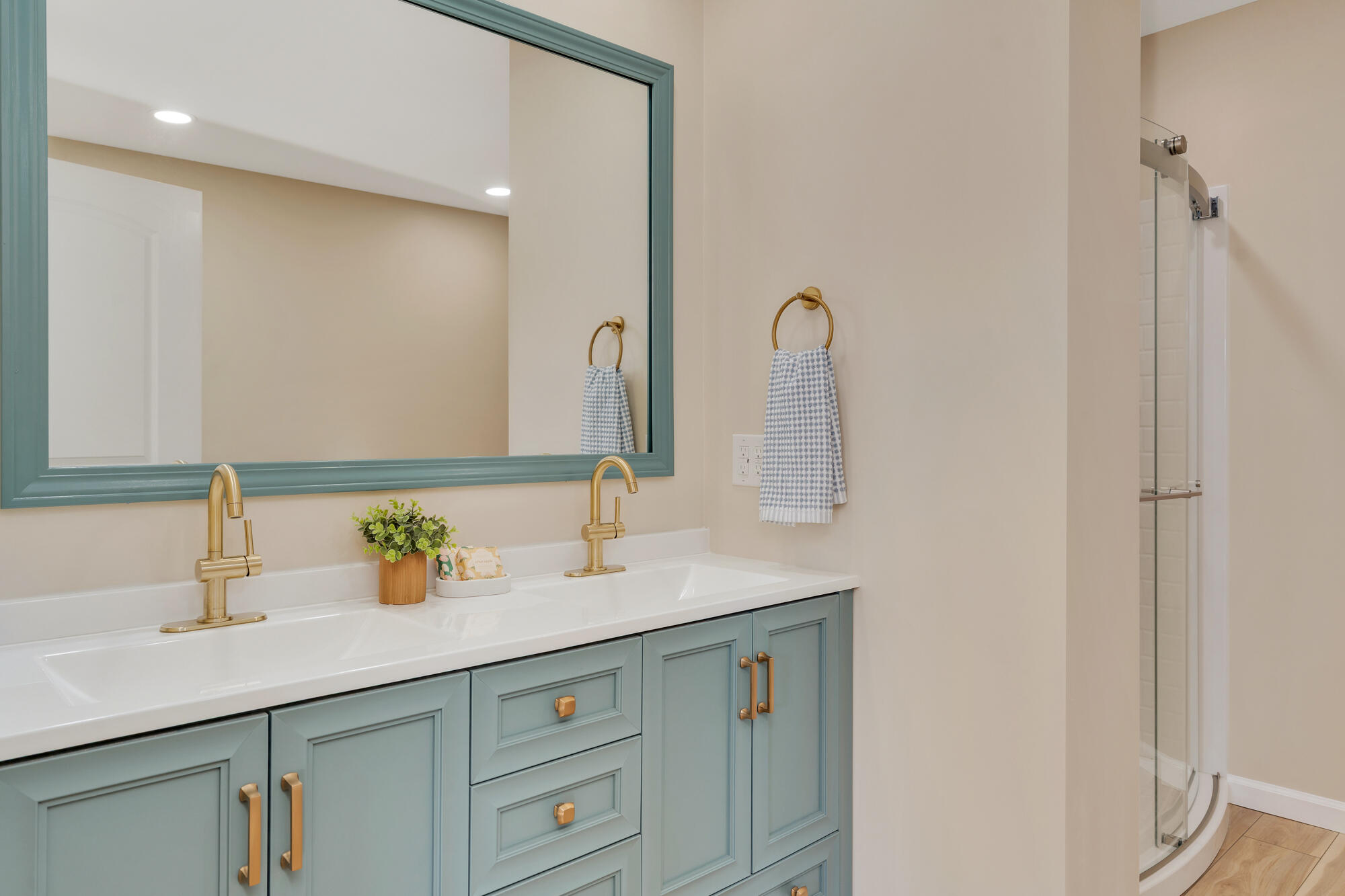 1612 Sunray Drive Chattanooga, TN 37412 - Photo 21 of 37 1612-Sunray-Dr-MLS-Photos-35