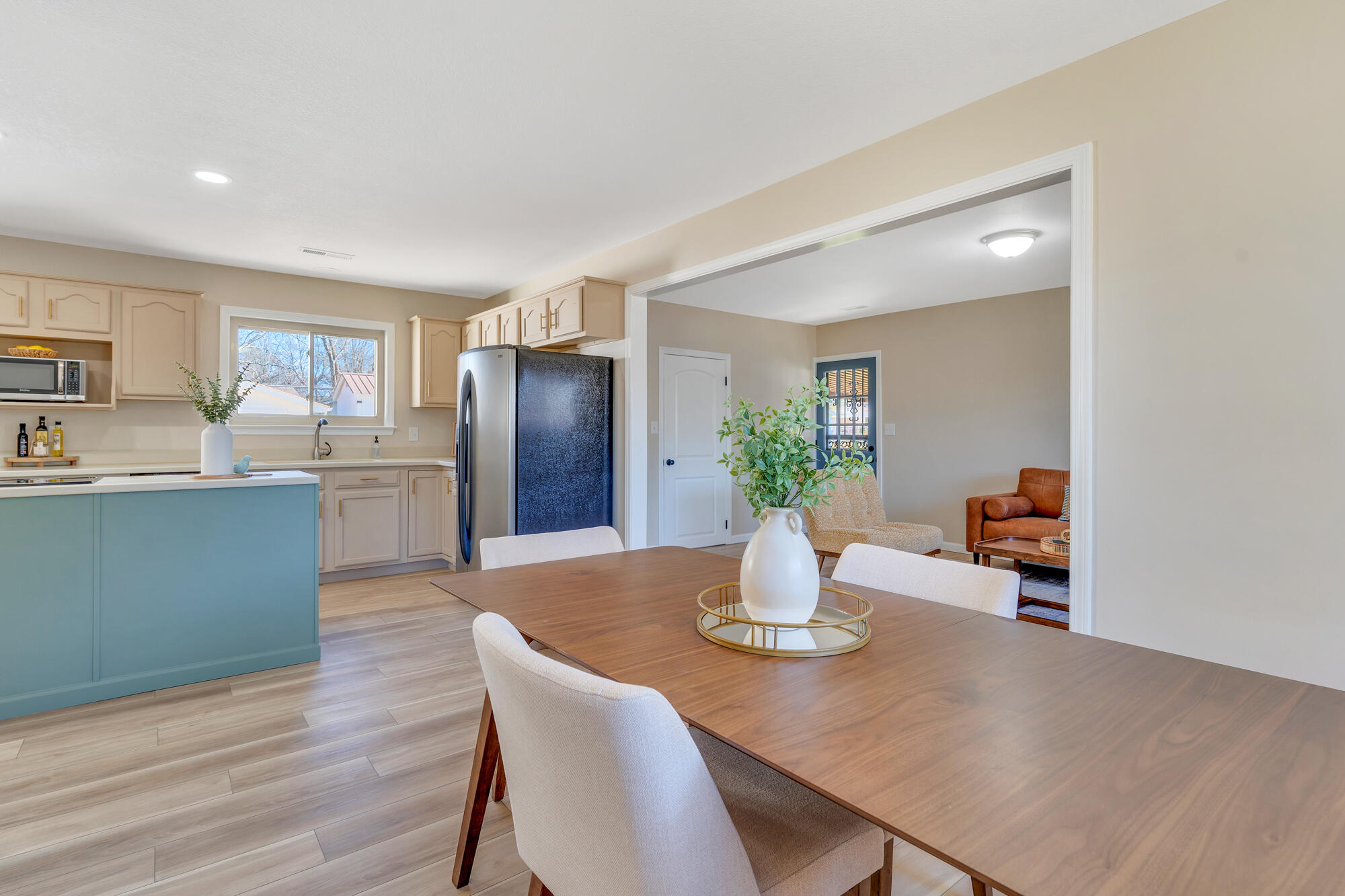 1612 Sunray Drive Chattanooga, TN 37412 - Photo 8 of 37 1612-Sunray-Dr-MLS-Photos-15