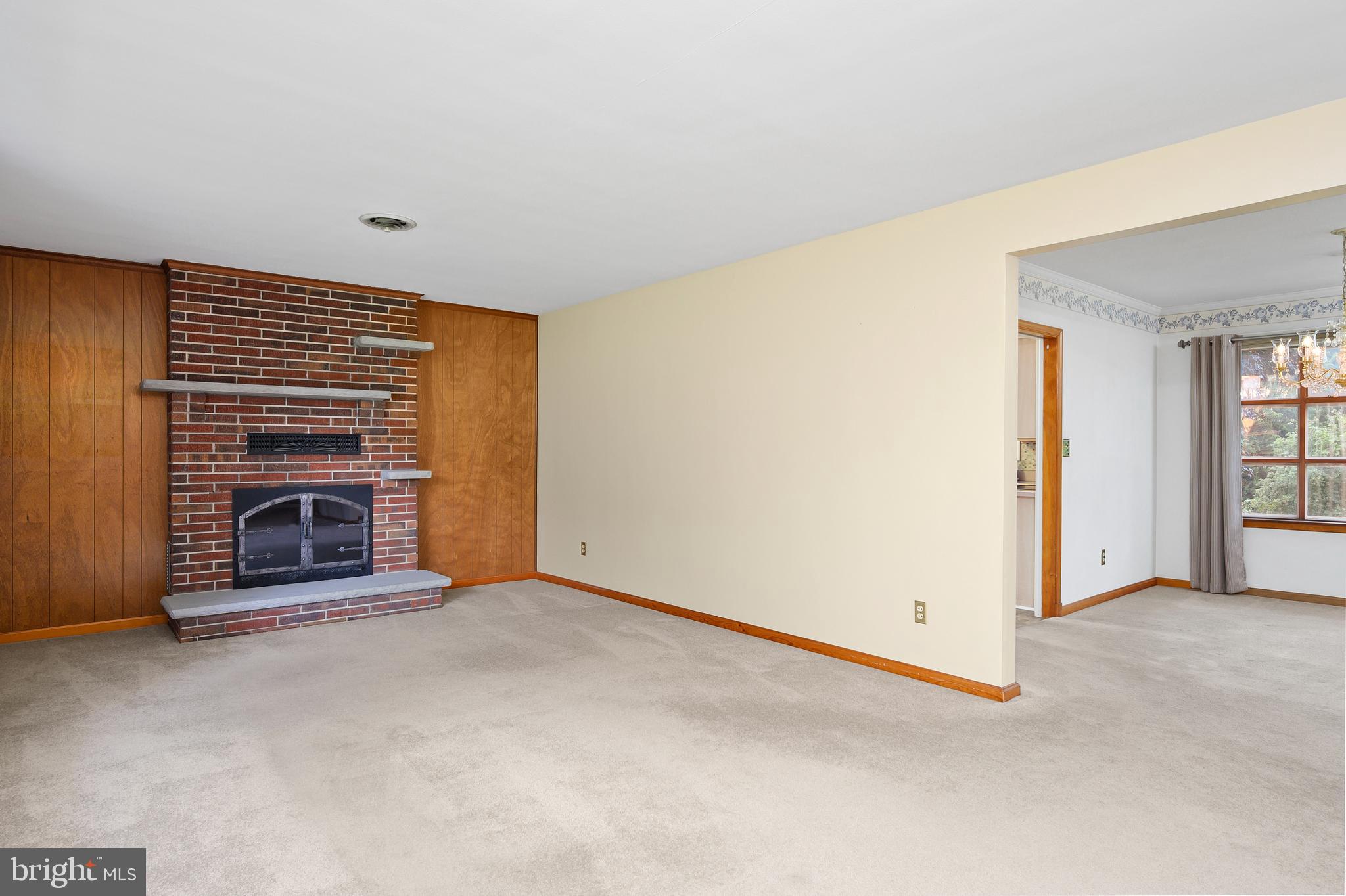 2530 McKenzie Road Ellicott City, MD 21042 - Photo 8 of 40 Living Room (alt view)