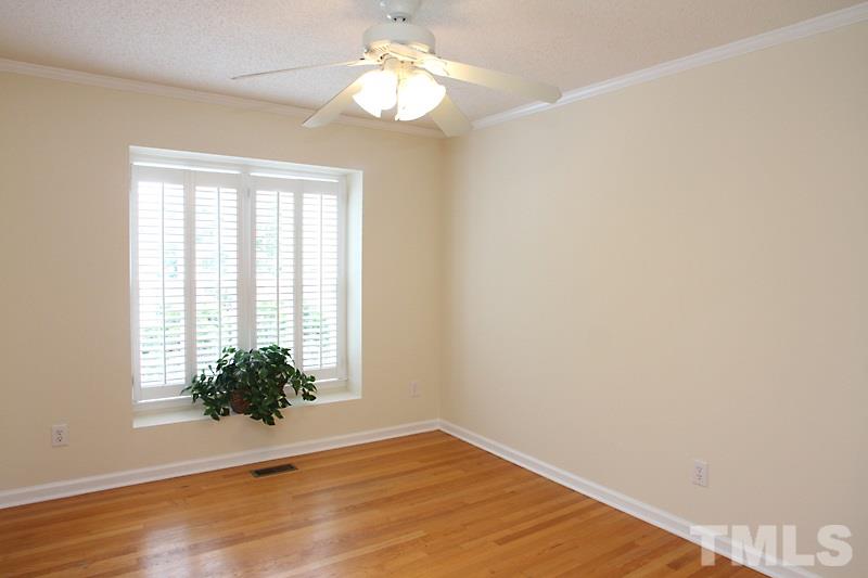 1008 Sheetbend Lane Raleigh, NC 27606 - Photo 13 of 25 Gallery Image 13