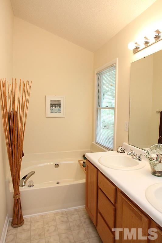 1008 Sheetbend Lane Raleigh, NC 27606 - Photo 20 of 25 Gallery Image 20