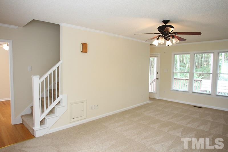 1008 Sheetbend Lane Raleigh, NC 27606 - Photo 5 of 25 Gallery Image 5