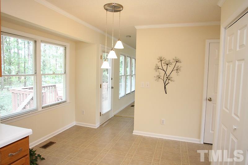 1008 Sheetbend Lane Raleigh, NC 27606 - Photo 7 of 25 Gallery Image 7