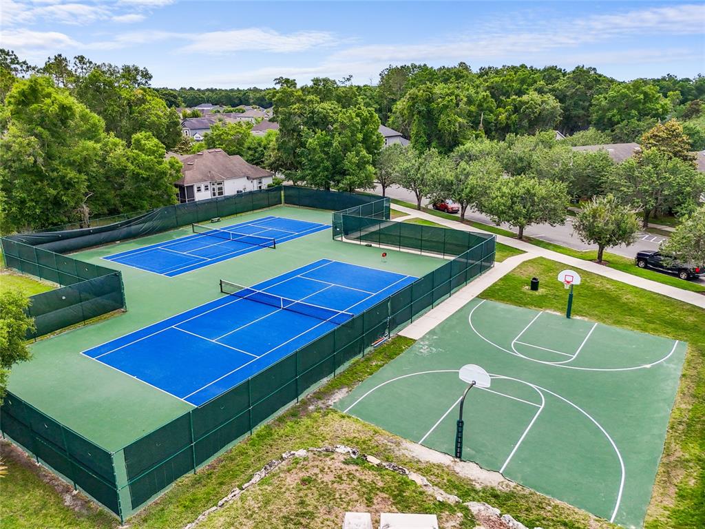 8693 Southwest 76th Place Gainesville, FL 32608 - Photo 33 of 36