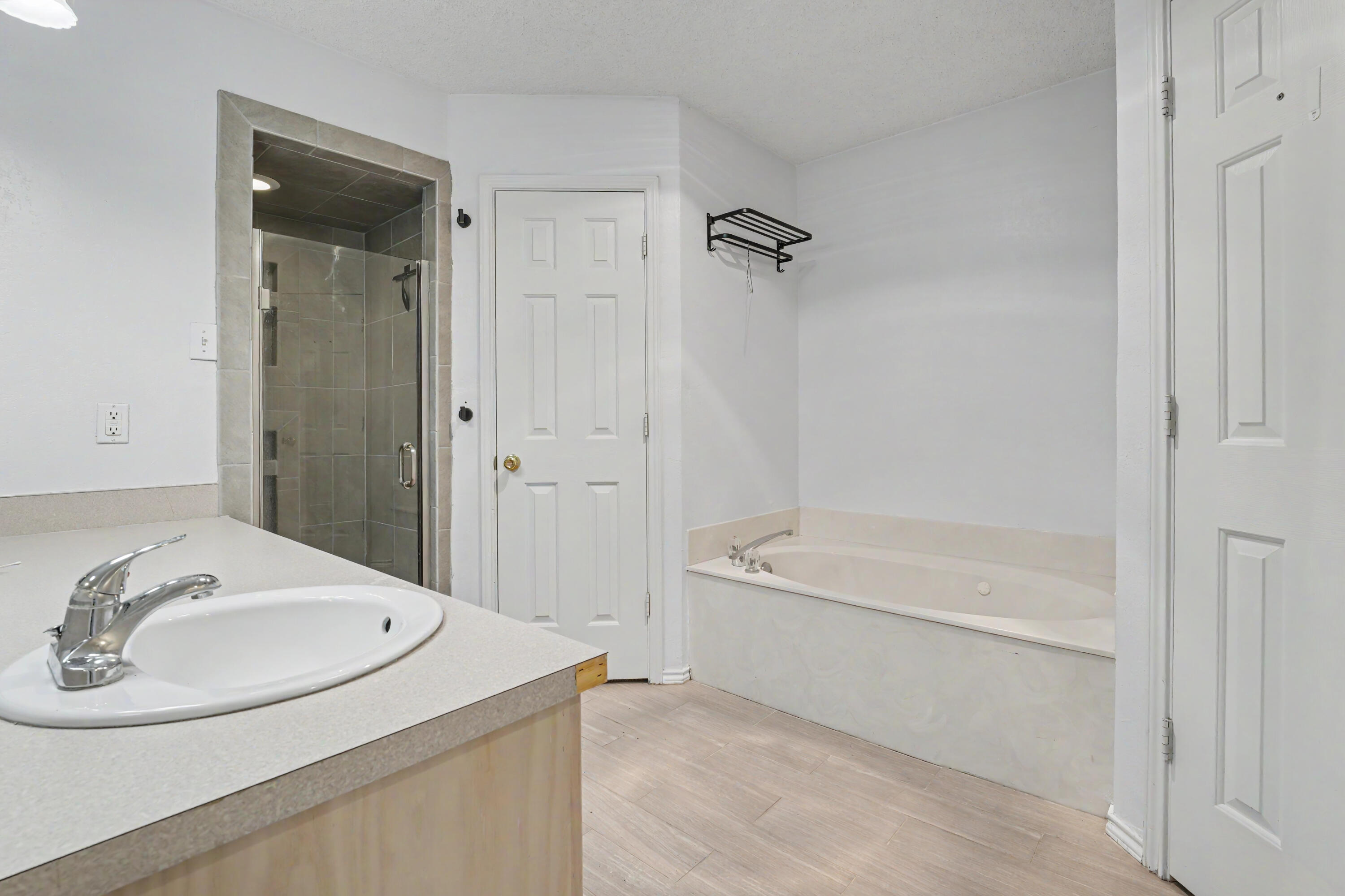 6208 15th Street Lubbock, TX 79416 - Photo 14 of 26 DSC02849