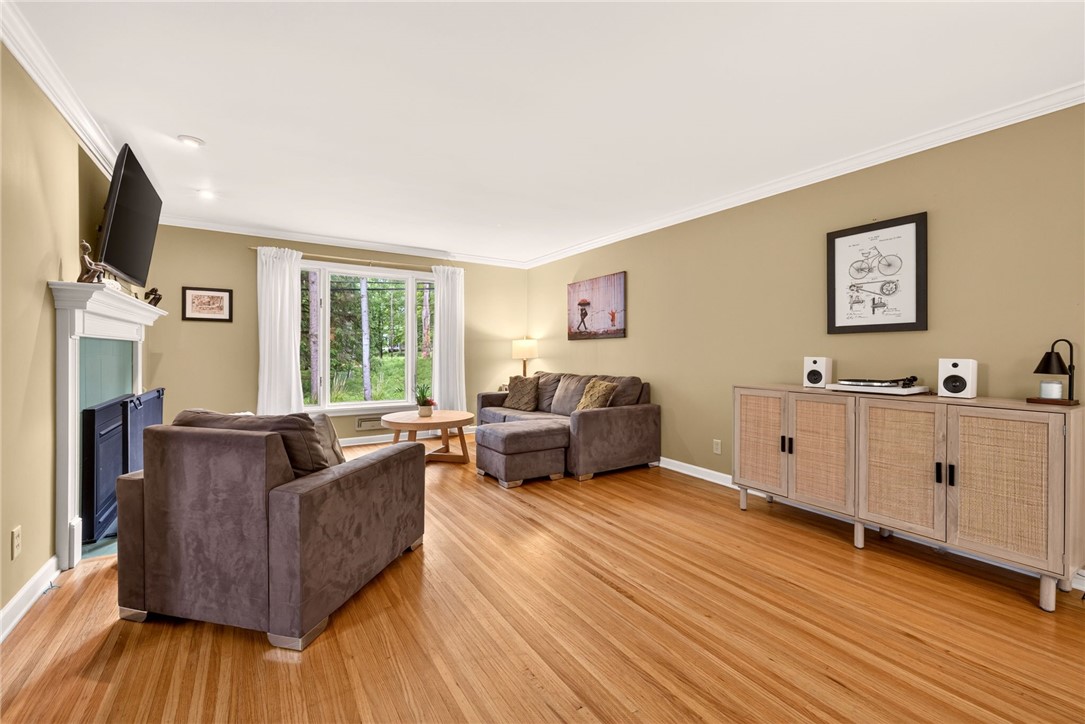 280 Woodland Road Pittsford, NY 14534 - Photo 13 of 30
