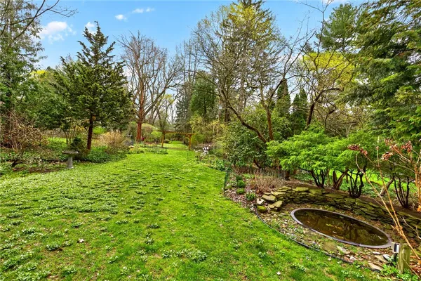 $3,300 | 53 Golfside Parkway, Brighton, NY 14610