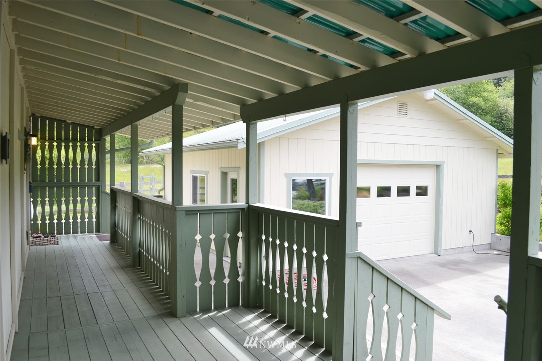 22 Hoare Road Port Angeles, WA 98363 - Photo 9 of 23 Gallery Image 9