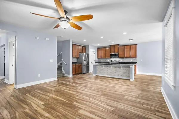 $2,800 | 16109 Starling Crossing Drive, Lithia, FL 33547