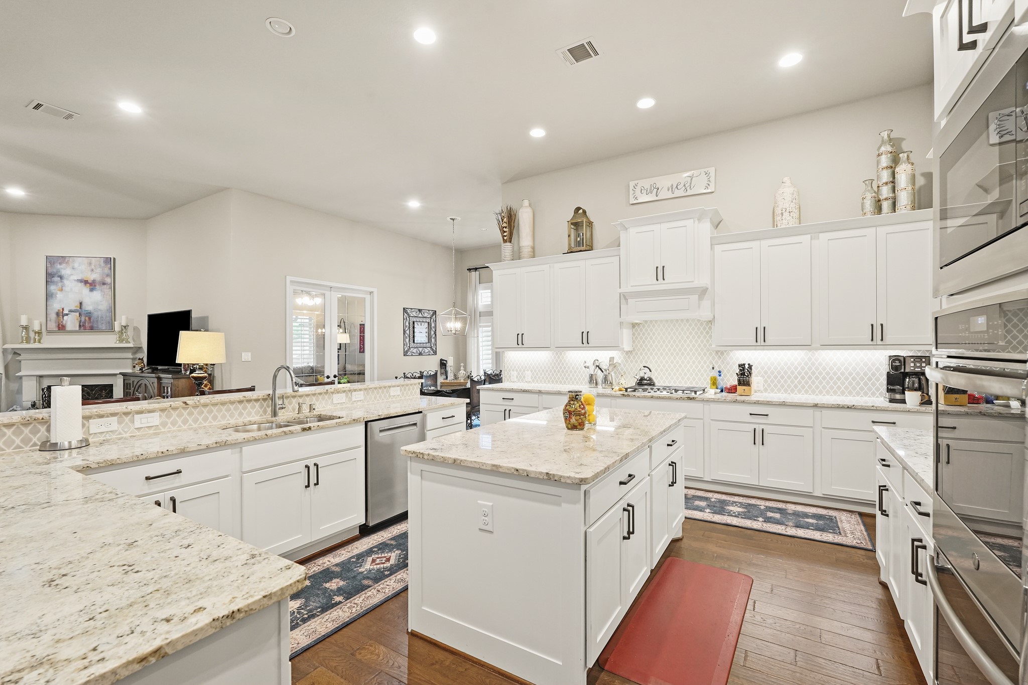 809 Sage Way Lane Friendswood, TX 77546 - Photo 3 of 22 Chefs Kitchen