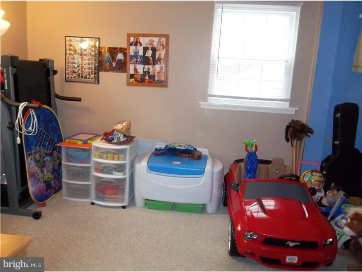 4 Jupiter Drive Sewell, NJ 08080 - Photo 15 of 22 Office / Study