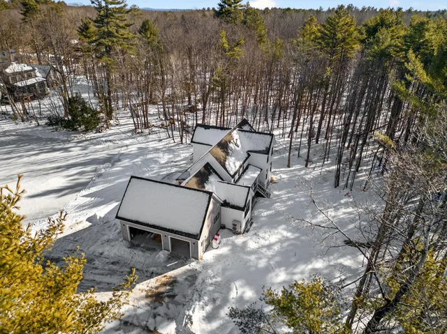 $1,550,000 | 92 Town Farm Road, North Yarmouth, ME 04097