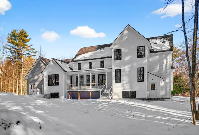 $1,550,000 | 92 Town Farm Road, North Yarmouth, ME 04097