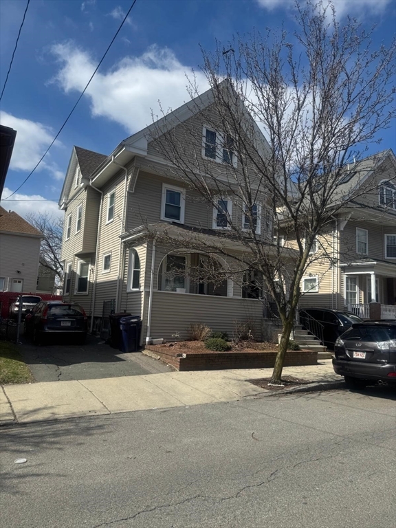 40 Baker Road Everett, MA 02149 - Photo 4 of 27