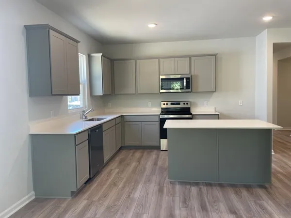 $2,250 | 239 West Bradford Pointe Drive, Summerville, SC 29486