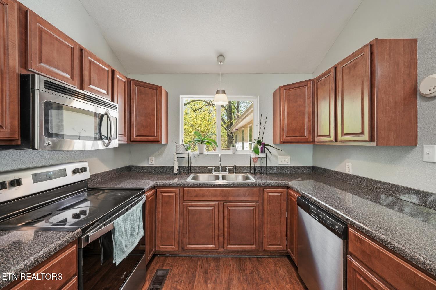 745 Hinkle Road Seymour, TN 37865 - Photo 8 of 40 IMG_5741