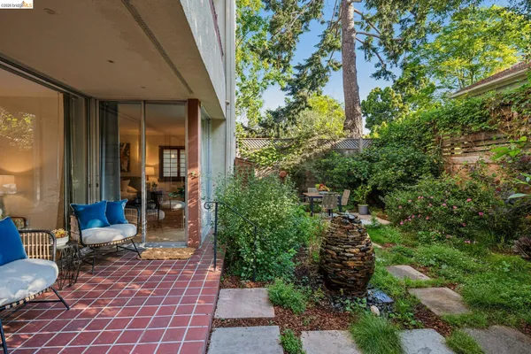 $1,395,000 | 1515 Oxford Street, Unit 1D, Berkeley, CA 94709