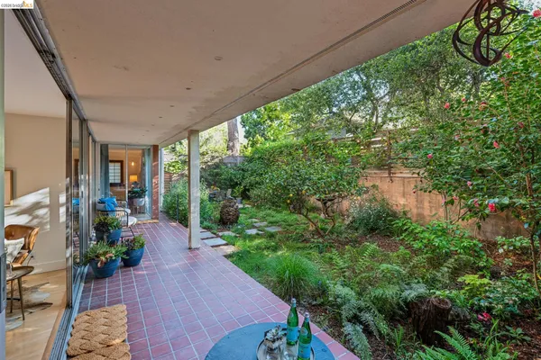 $1,395,000 | 1515 Oxford Street, Unit 1D, Berkeley, CA 94709