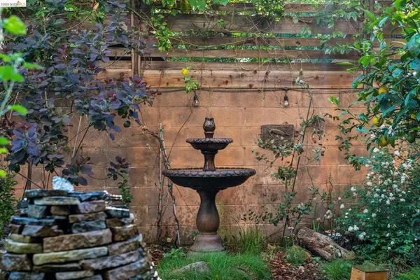 $1,395,000 | 1515 Oxford Street, Unit 1D, Berkeley, CA 94709