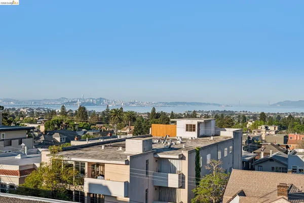 $1,395,000 | 1515 Oxford Street, Unit 1D, Berkeley, CA 94709
