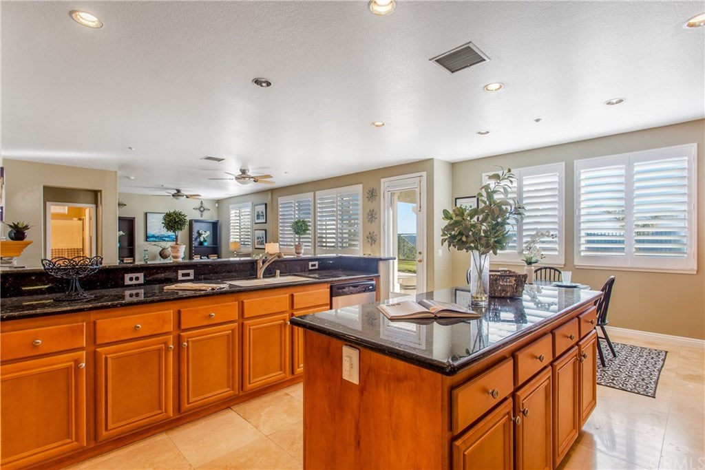 29357 Bacon Lane Highland, CA 92346 - Photo 19 of 74