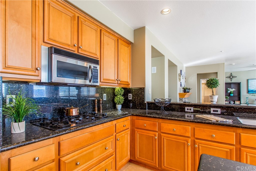 29357 Bacon Lane Highland, CA 92346 - Photo 20 of 74