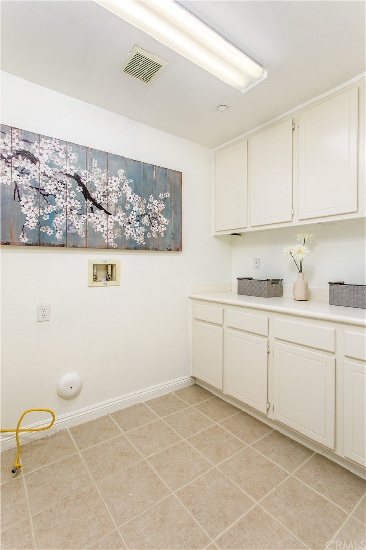 29357 Bacon Lane Highland, CA 92346 - Photo 22 of 74