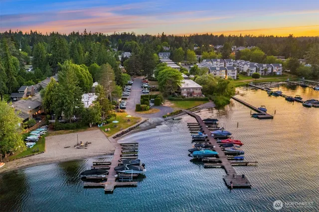 $369,000 | 3834 175th Avenue Northeast, Unit 22, Redmond, WA 98052