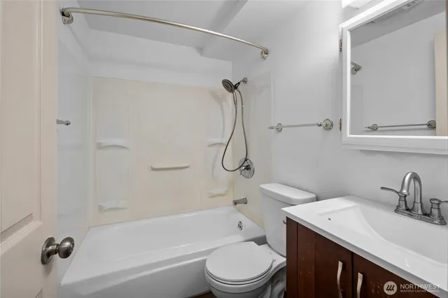 $369,000 | 3834 175th Avenue Northeast, Unit 22, Redmond, WA 98052