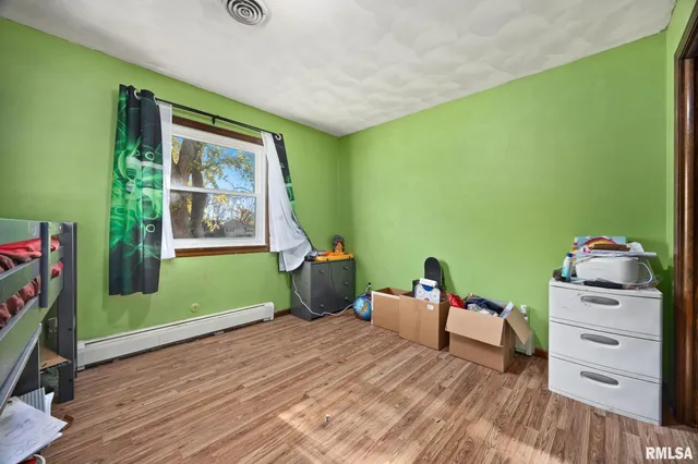 $249,900 | 228 East Far Hills Drive, East Peoria, IL 61611