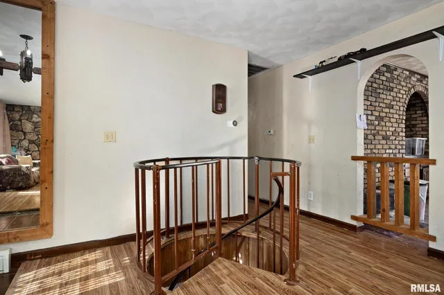 $249,900 | 228 East Far Hills Drive, East Peoria, IL 61611