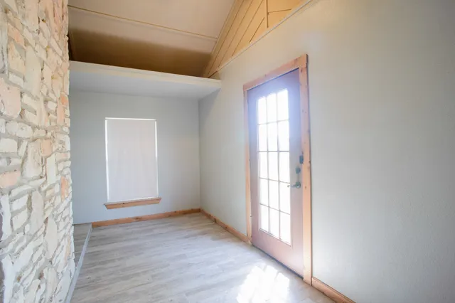 $3,300 | 4692 South E River Road, Martindale, TX 78655