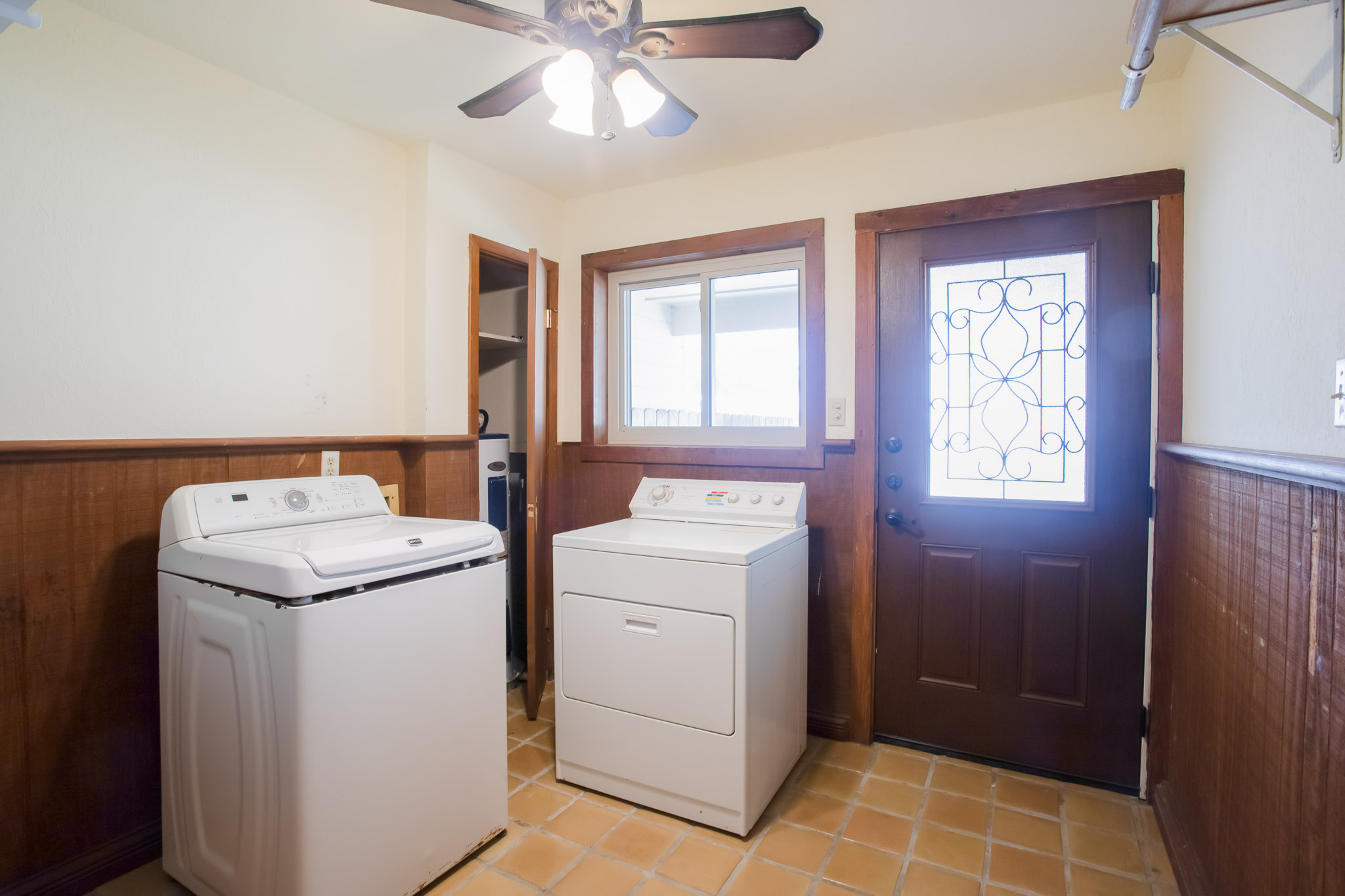 4692 South E River Road Martindale, TX 78655 - Photo 17 of 38