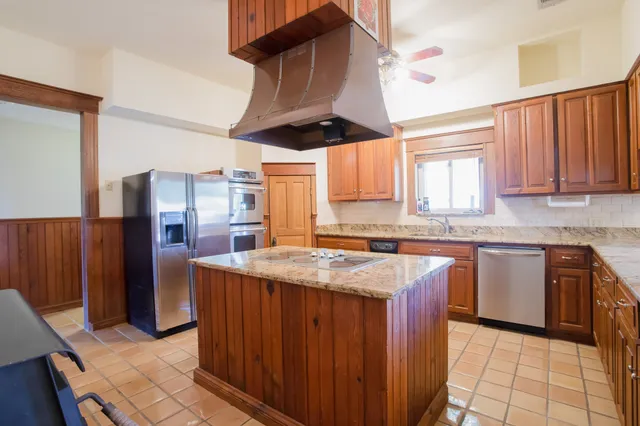 $3,300 | 4692 South E River Road, Martindale, TX 78655