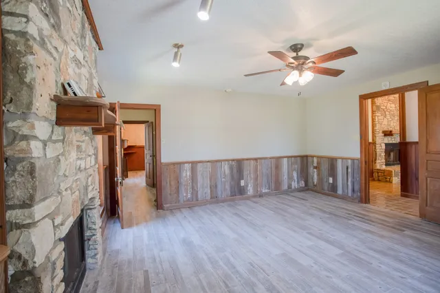 $3,300 | 4692 South E River Road, Martindale, TX 78655