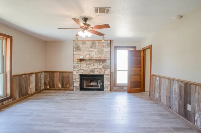 $3,300 | 4692 South E River Road, Martindale, TX 78655